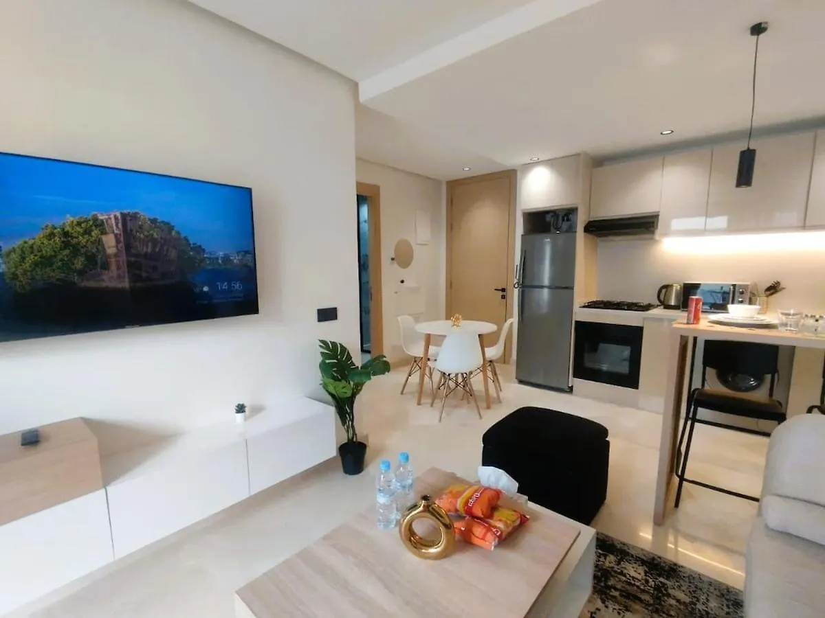 Residence La Reine II 24H Reception Cosy & Central Apartment 1 Minute Near To Mohammed V Sports Complex 5 Min By Car To Ain Diab Corniche With Optical Fiber Wifi Casablanca
